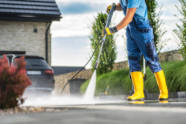 Best Driveway Pressure Washing  in Gifford, FL